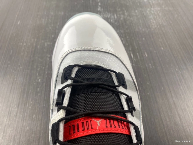 Kicktheory Plug) DD3522-100 Adapt Jordan White (CN Air 11 0710